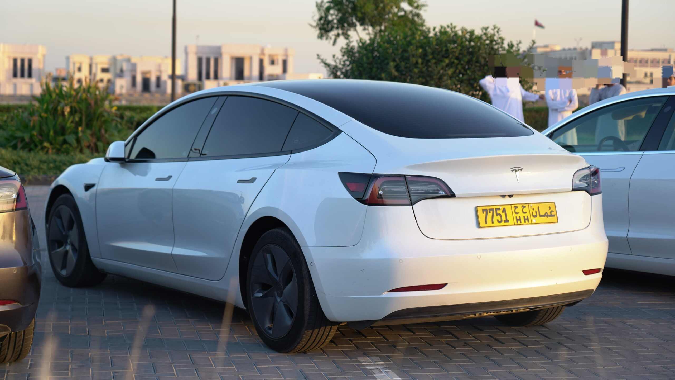 
								Tesla Model 3 2021 Long Range full									
