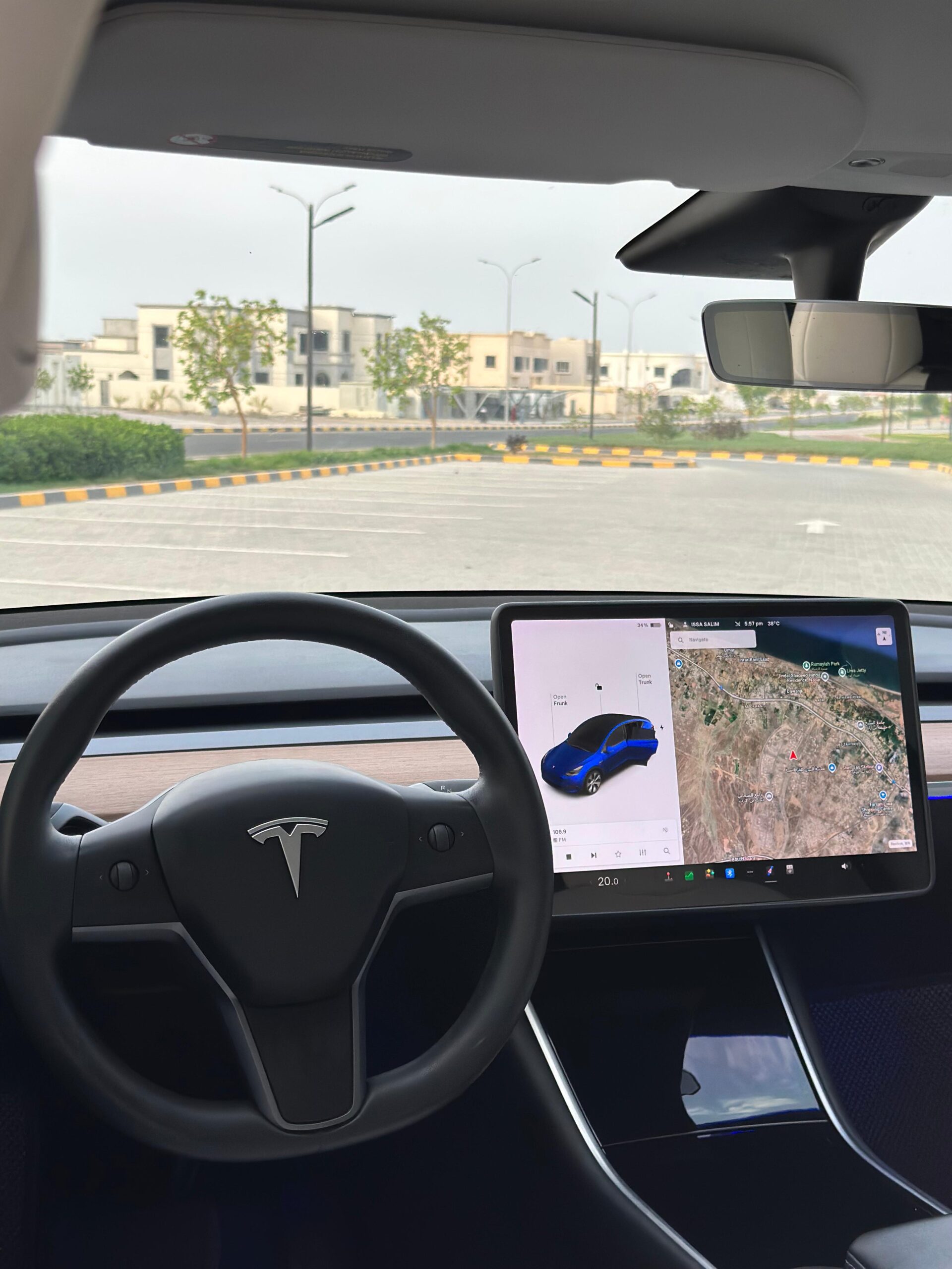 
								Tesla Model Y 2021 Long Range full									