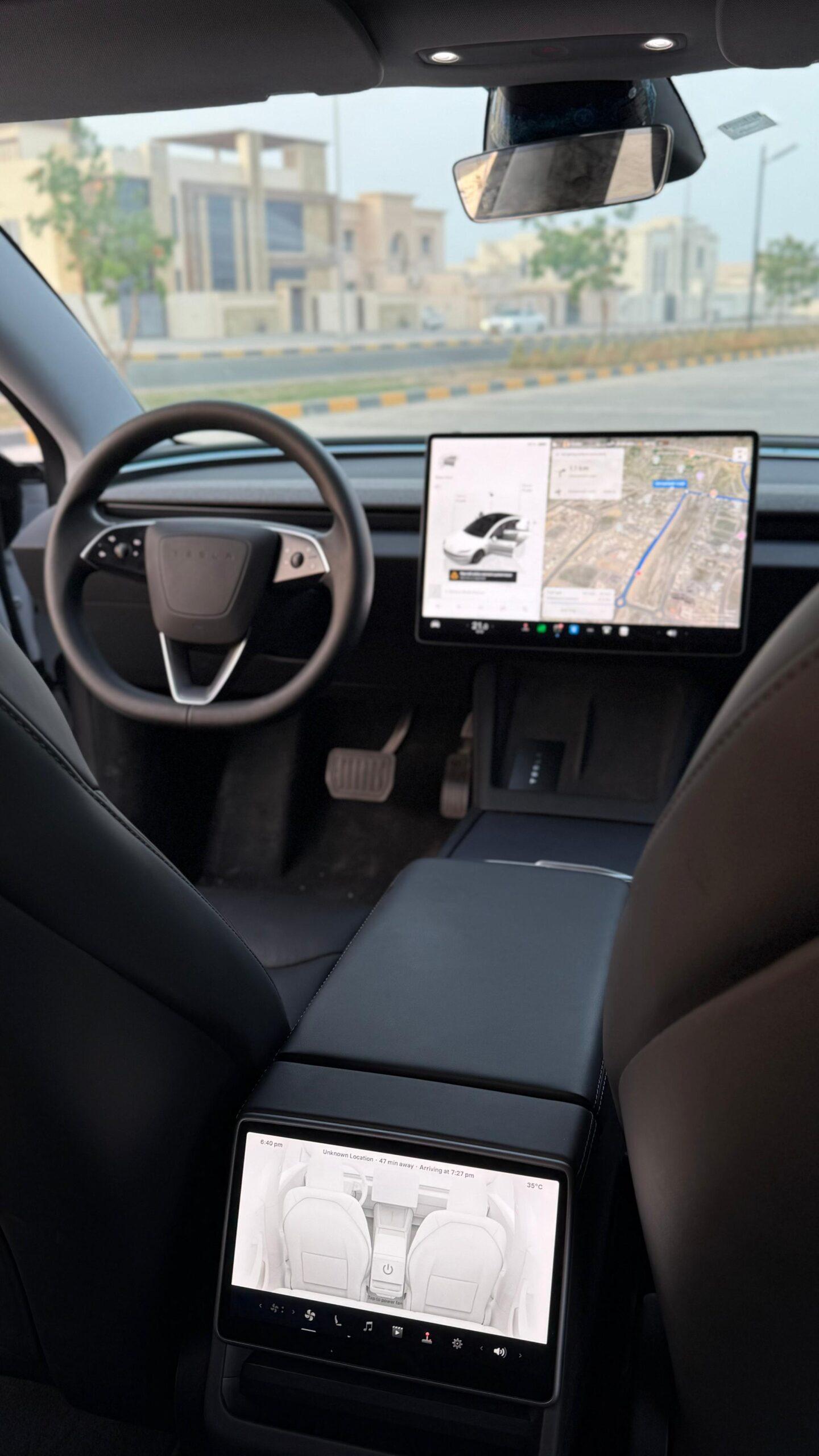 
								Tesla Model 3 2024 Standard Range Plus full									