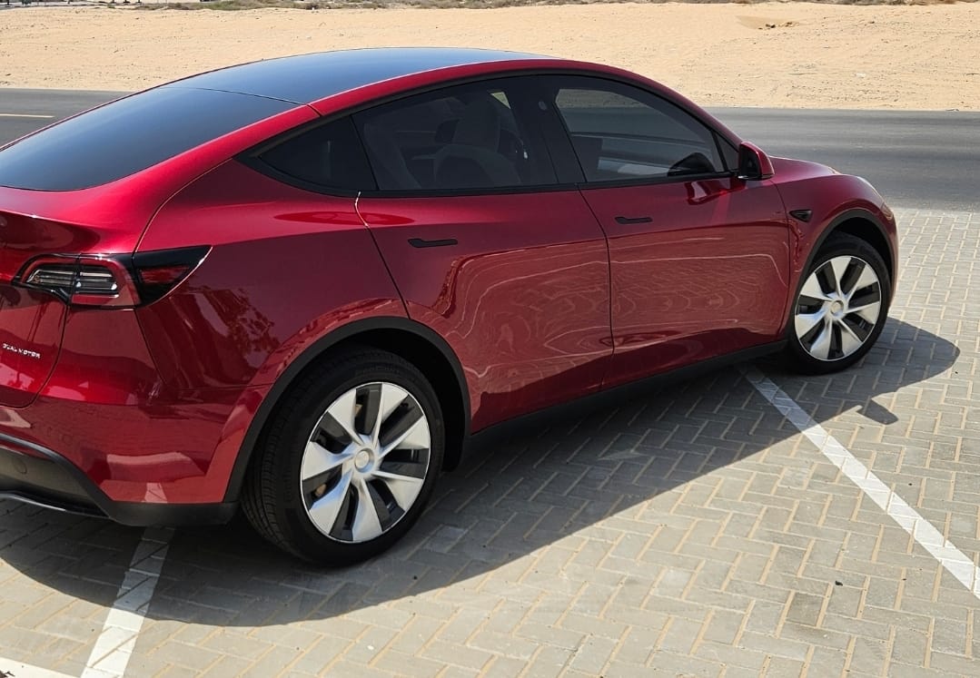 
								Tesla Model Y 2024 Long range full									