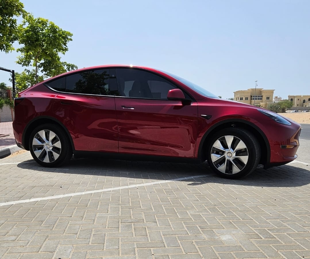 
								Tesla Model Y 2024 Long range full									